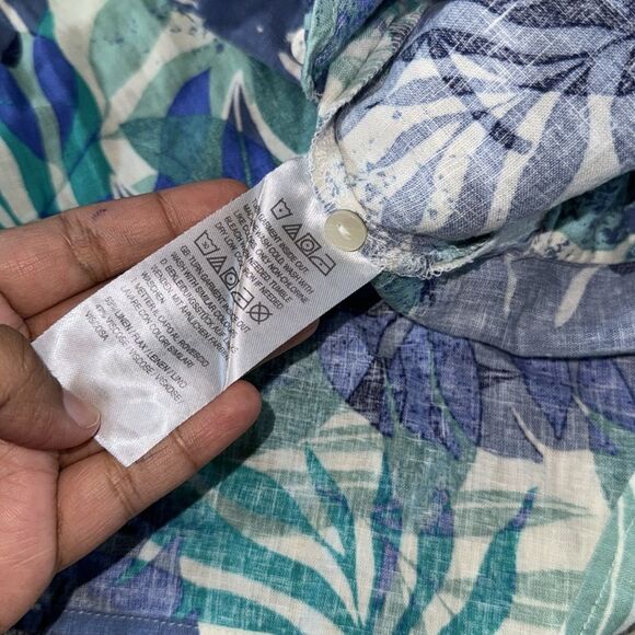 WOMENS Tropical Leaf Print half Button-Up Shirt S NWOT - Picture 5 of 7